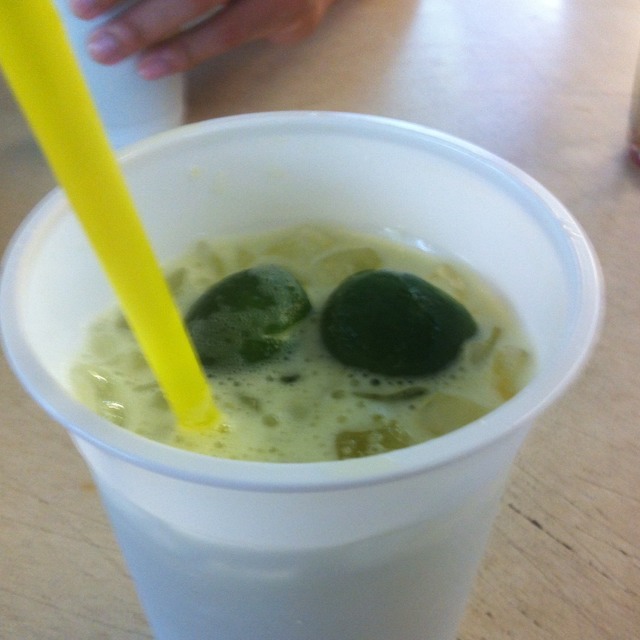Sugarcane Juice at Newton Circus Food Centre on #foodmento http://foodmento.com/place/2