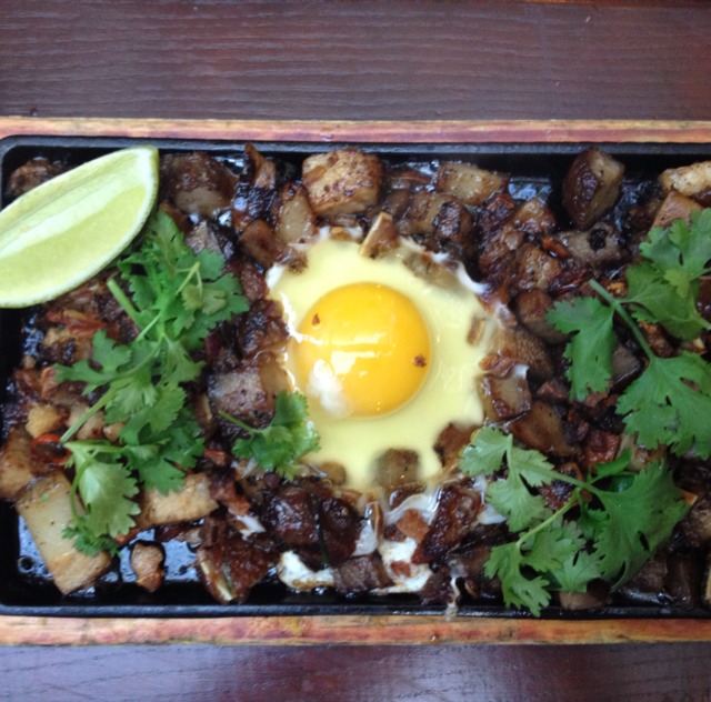Sizzling Sisig at Pig and Khao on #foodmento http://foodmento.com/place/1077