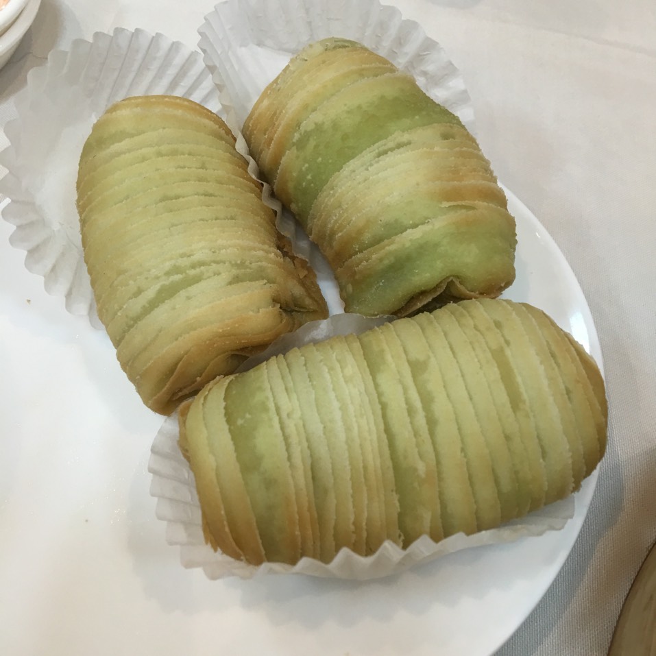 Durian Puff from Joy Luck Palace on #foodmento http://foodmento.com/dish/38118