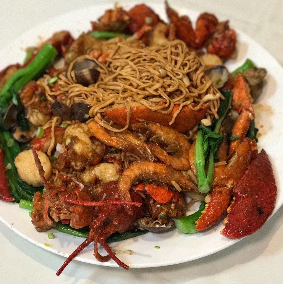 House special noodles with lobster, shrimp, scallop, clams at Joy Luck Palace on #foodmento http://foodmento.com/place/10059