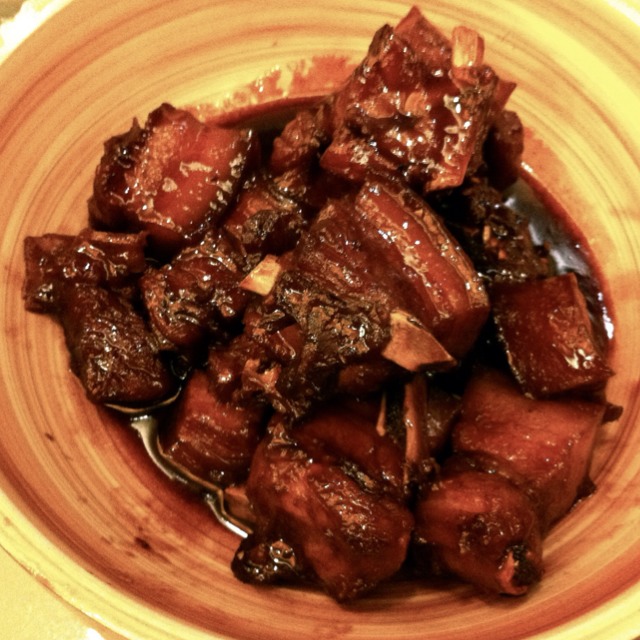 Crispy Braised Pork Ribs in Sweet Fragrant Sauce at Heji Restaurant on #foodmento http://foodmento.com/place/1029