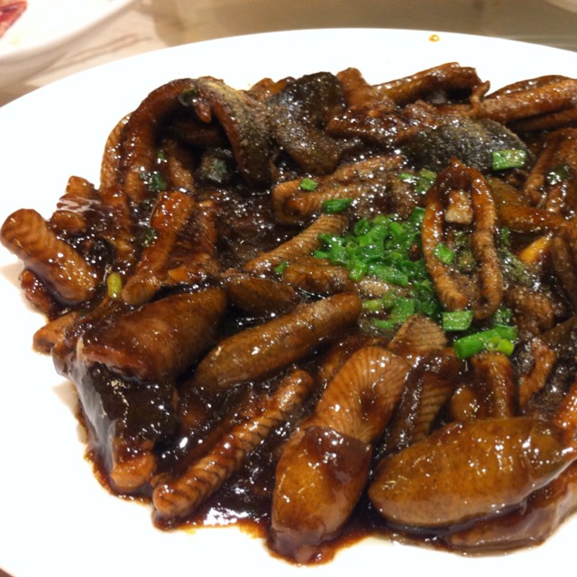 Sauteed Fresh Water Eel  from Meilongzhen on #foodmento http://foodmento.com/dish/4101