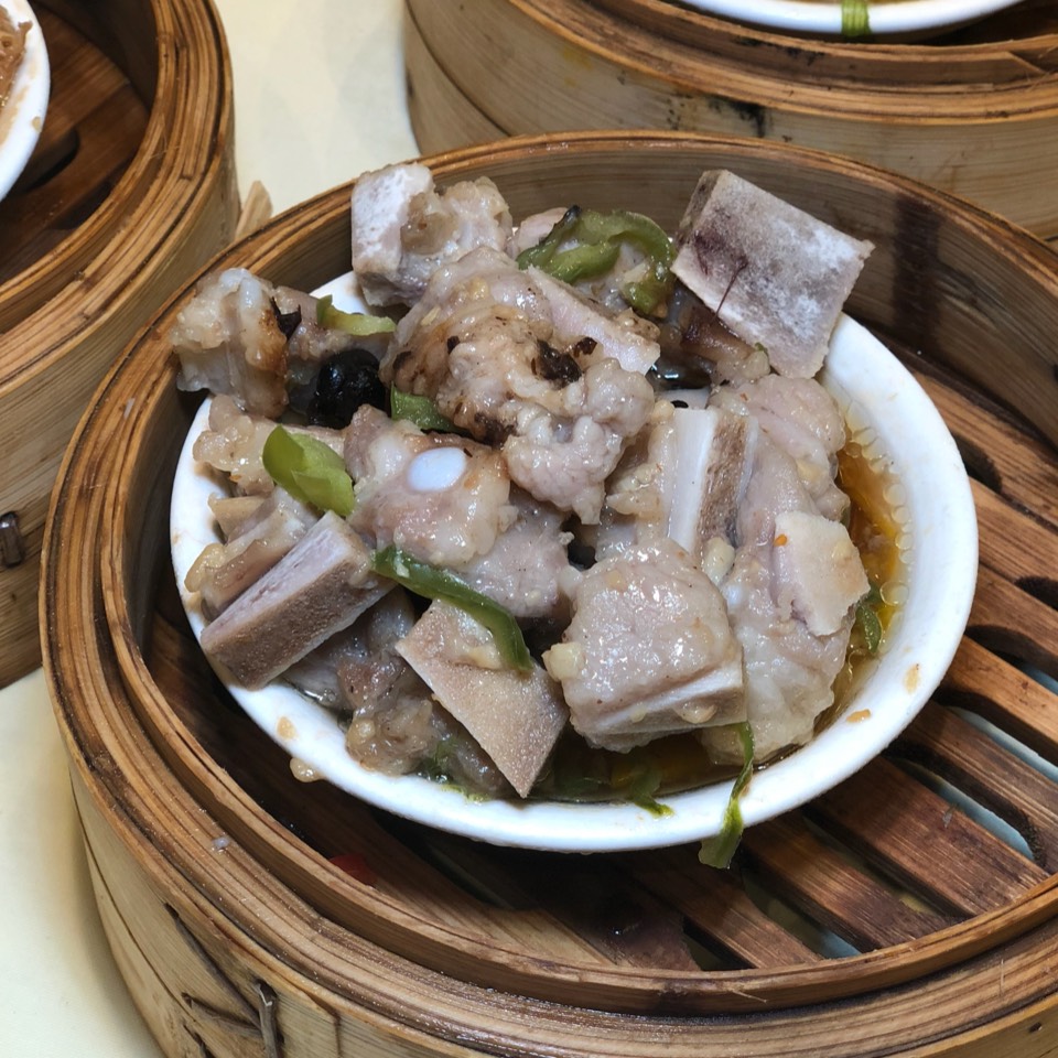 Pork Ribs at Bamboo Garden Restaurant on #foodmento http://foodmento.com/place/10380