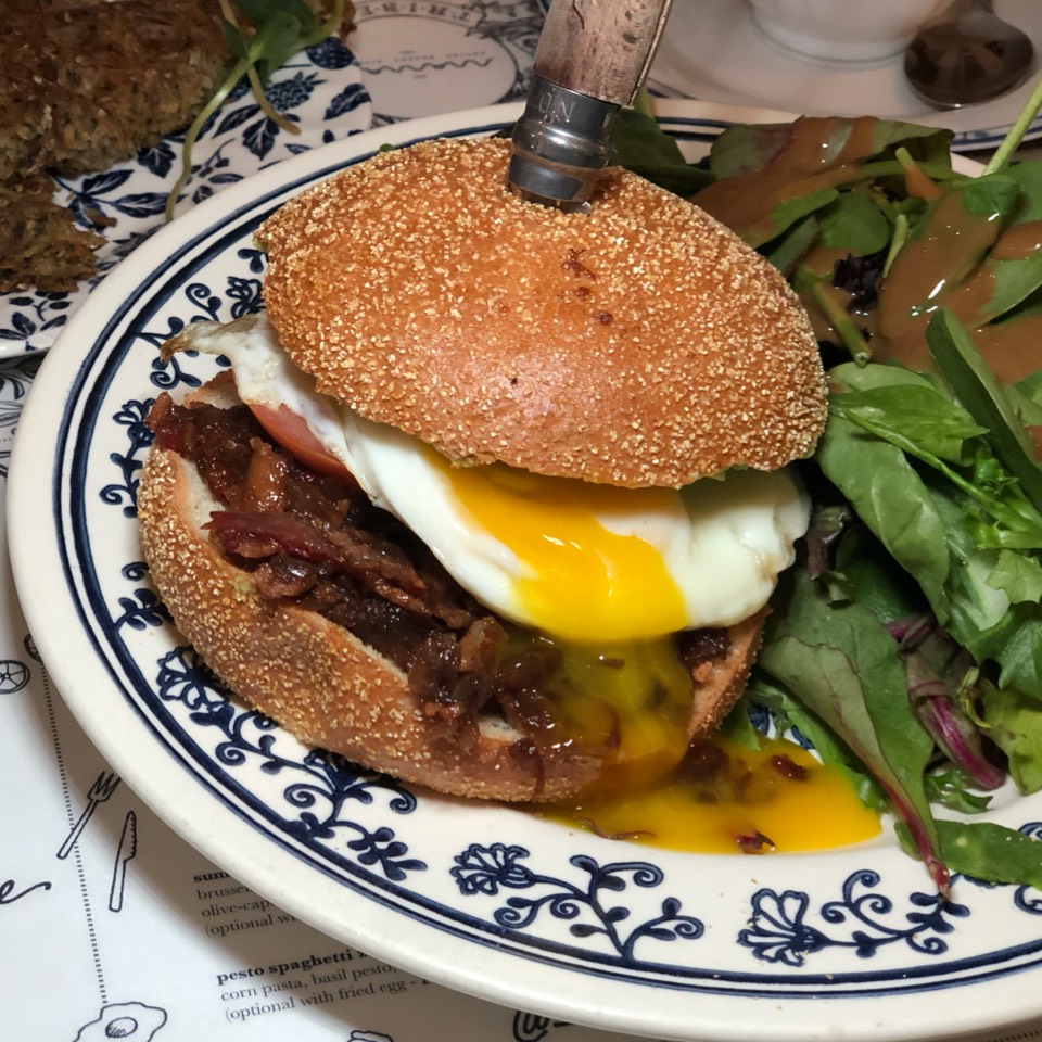 Maman Breakfast Sandwich (Bacon Jam, Fried Egg) from Maman Tribeca on #foodmento http://foodmento.com/dish/45122