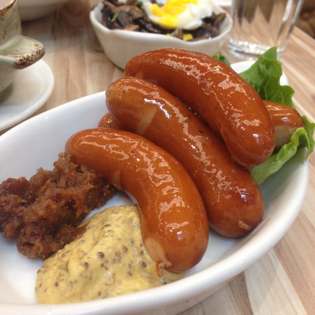 Saucisson (Grilled Sausages w Fig Marmalade) at Poulet on #foodmento http://foodmento.com/place/1047