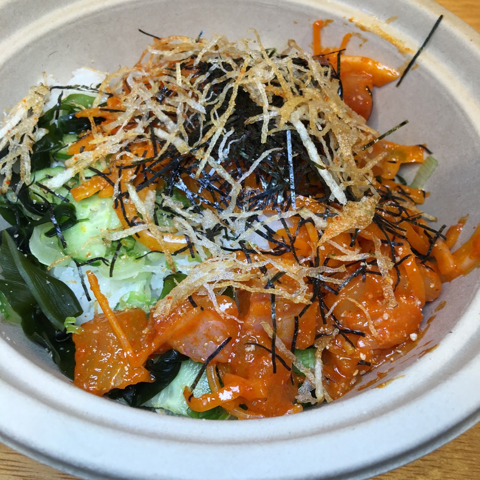 Chojang Hirame (Fluke) Poke Bowl from Chikarashi on #foodmento http://foodmento.com/dish/39647