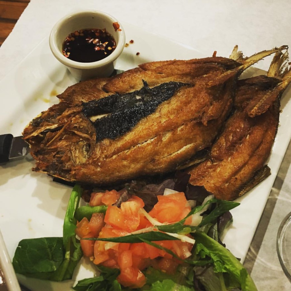 Fried Milkfish at Tito Rad's Grill & Restaurant on #foodmento http://foodmento.com/place/10645
