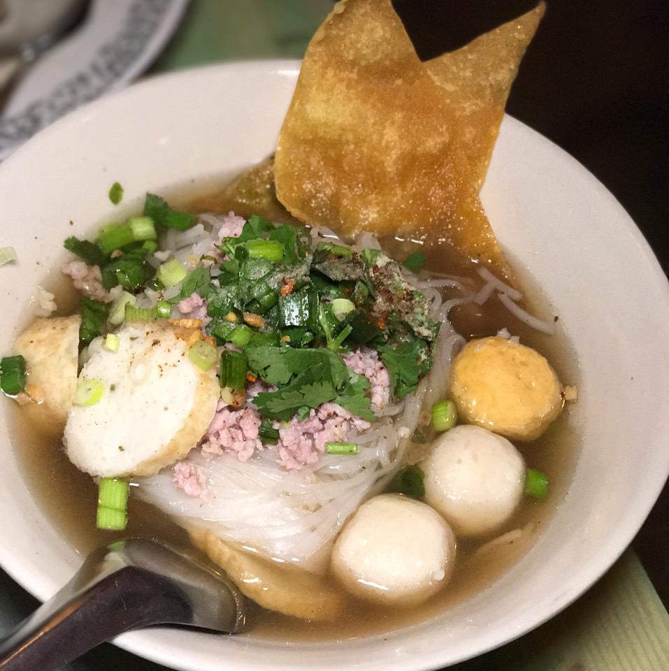 Tom Yum Bolarn Noodle (Chicken Broth, Lime Juice) from Pye Boat Noodle (CLOSED) on #foodmento http://foodmento.com/dish/41275