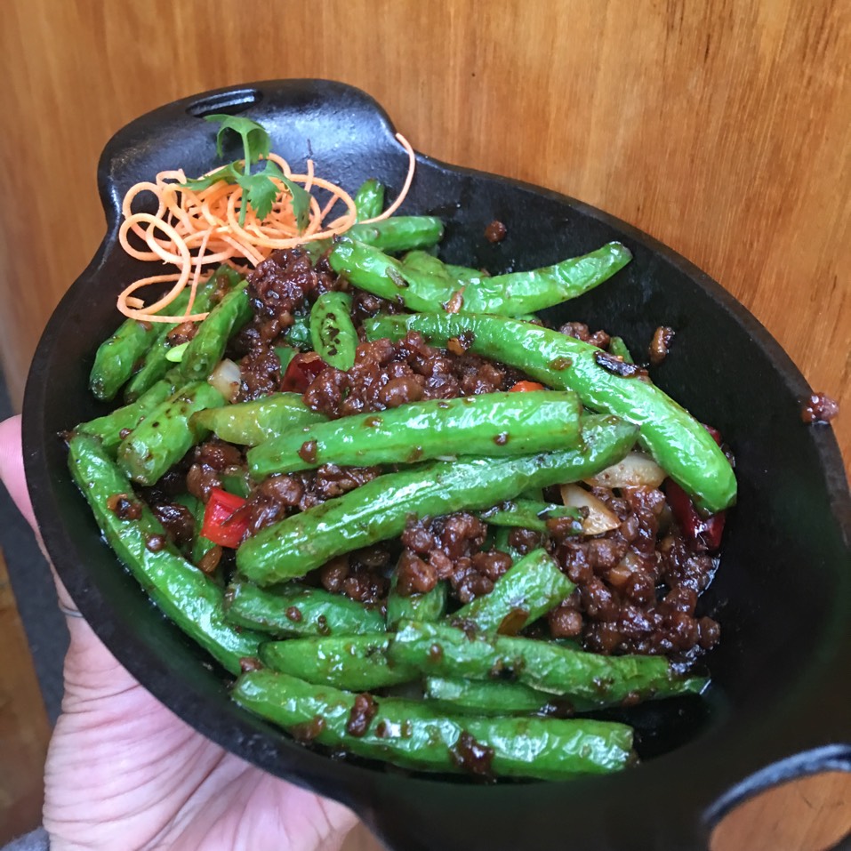 String Beans With Beef In Bacon XO Sauce from The Chinese Club on #foodmento http://foodmento.com/dish/39786