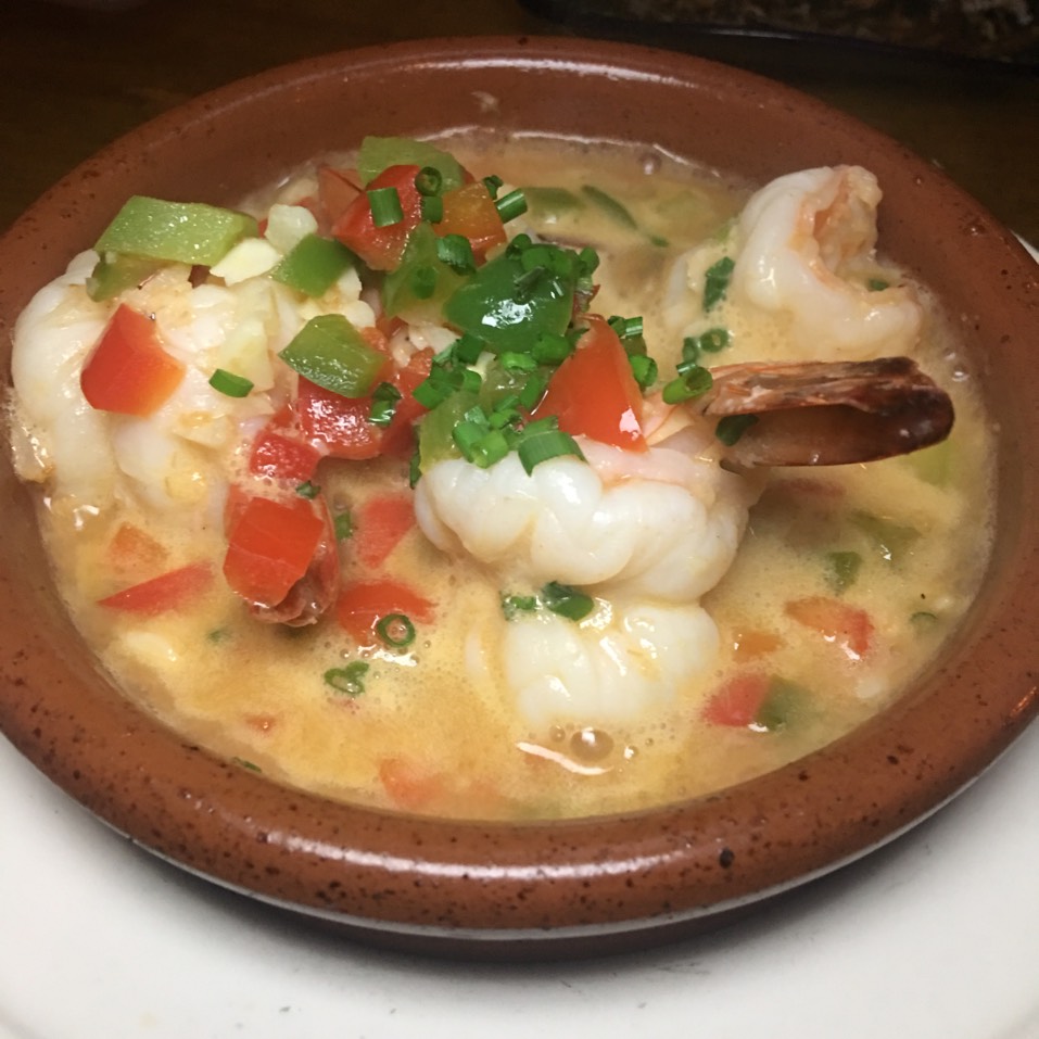 Gambas San Martin (Shrimp In Garlic White Wine) from Las Ramblas Bar de Tapas on #foodmento http://foodmento.com/dish/40349