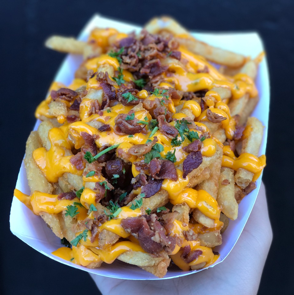 Bacon Mac Fries from Sticky's Finger Joint on #foodmento http://foodmento.com/dish/41023