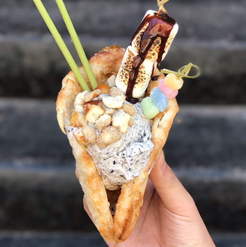 Pretzmallow Tac (Paratha Ice Cream) at Tac N Roll on #foodmento http://foodmento.com/place/10956