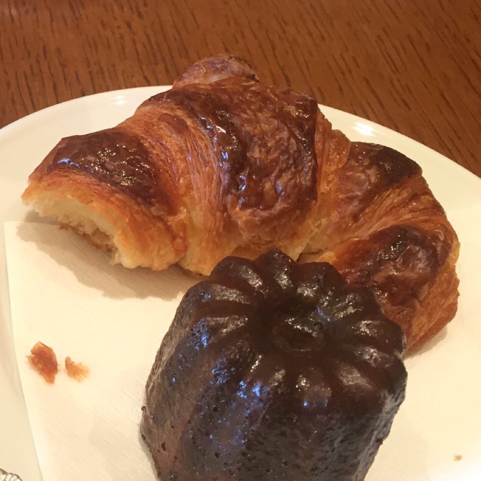Croissant on #foodmento http://foodmento.com/dish/41426