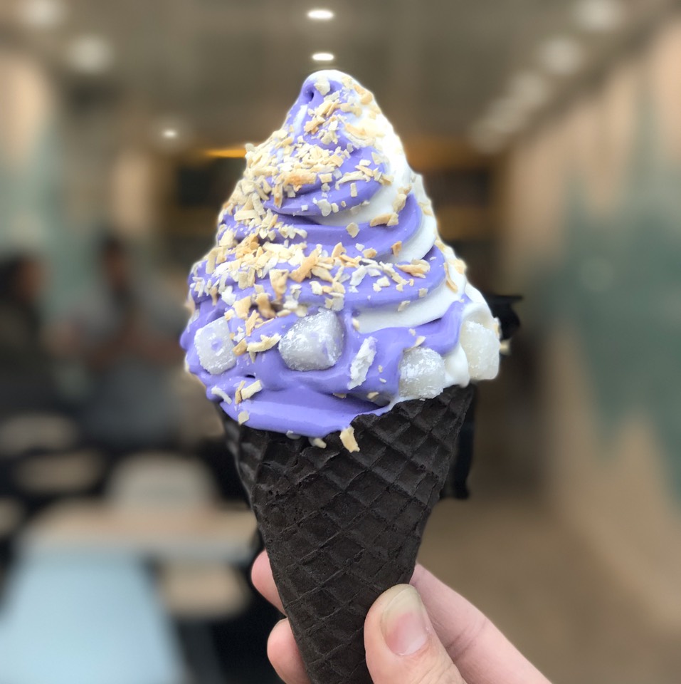 Ube & Vanilla Swirl Soft Serve at Soft Swerve Ice Cream on #foodmento http://foodmento.com/place/10969
