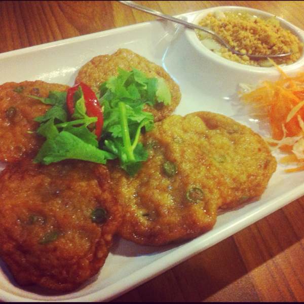 Fish Cake at E-Sarn Thai Cuisine on #foodmento http://foodmento.com/place/10