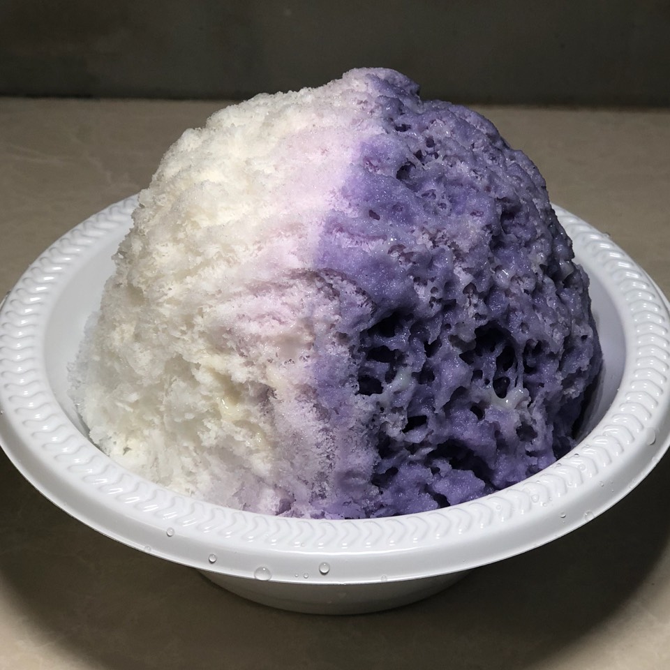 Bottom Feeder Shave Ice (Taro Haupia, Mac Nut Ice Cream) from Brian's Shave Ice on #foodmento http://foodmento.com/dish/46865