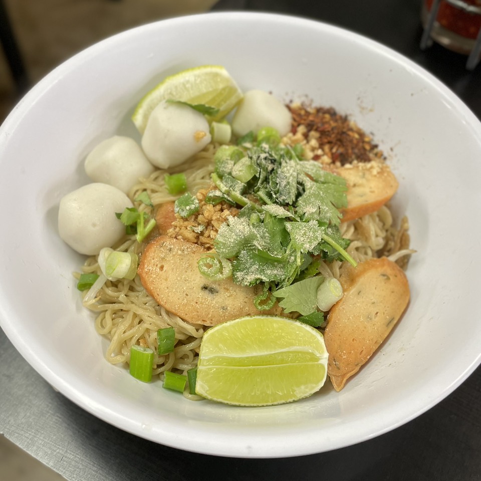 Bamee Luk Shin Pla (Egg Noodles, Fish Balls) at Sapp Coffee Shop on #foodmento http://foodmento.com/place/11178