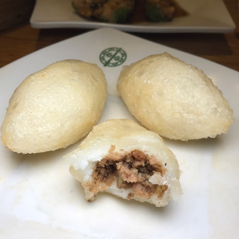 Deep Fried Dumplings Filled With Pork And Shrimp at Tim Ho Wan 添好運 on #foodmento http://foodmento.com/place/11230