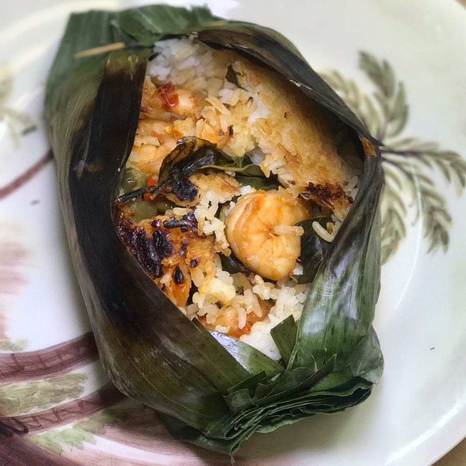 Shrimp & Greens (PETE) Wrapped In Banana Leaf from Indo Java on #foodmento http://foodmento.com/dish/43818