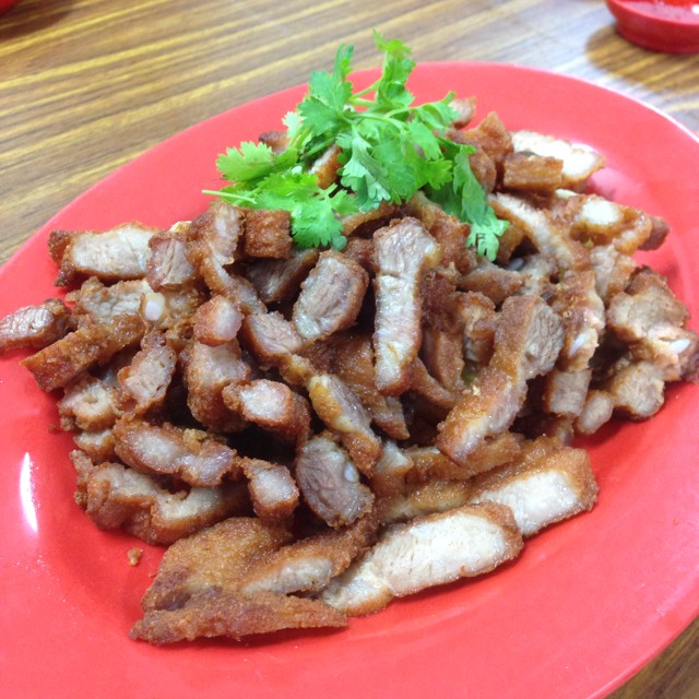 Pork Chop at Nan Hwa Chong Fish-Head Steamboat Corner (南华昌亚秋鱼头炉) on #foodmento http://foodmento.com/place/1134