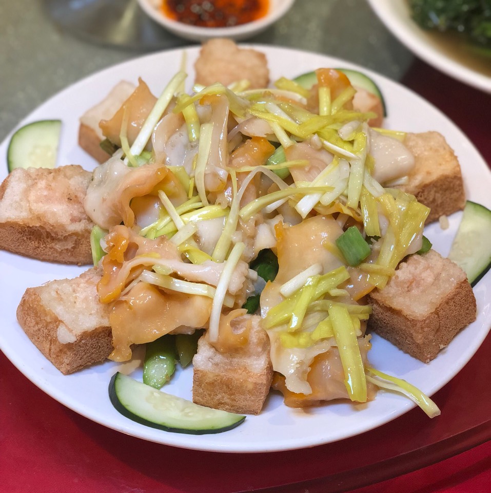 Crispy Fried Tofu Stuffed With Shrimp, Stir Fried Conch from Wu's Wonton King on #foodmento http://foodmento.com/dish/43575