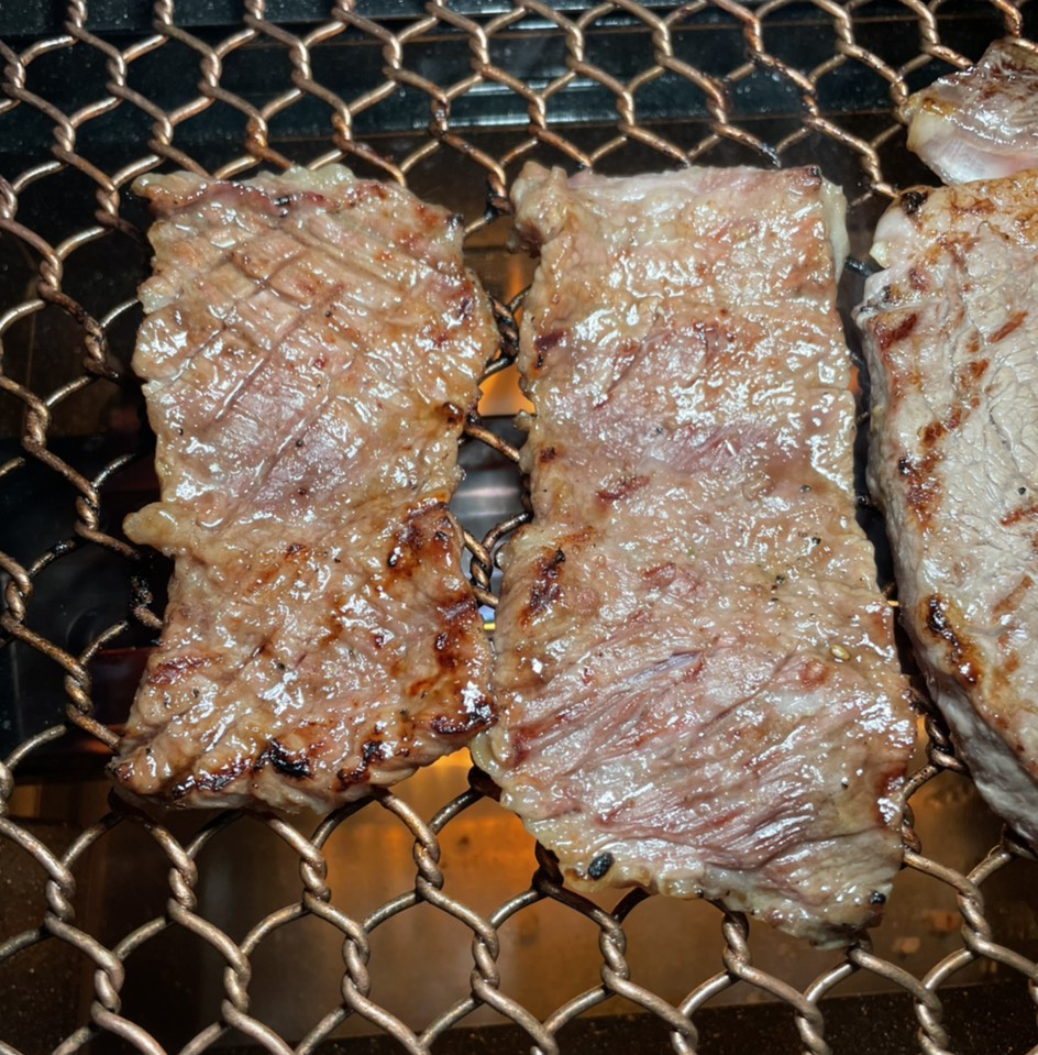 Marinated Beef Short Rib at Quarters Korean BBQ on #foodmento http://foodmento.com/place/11391