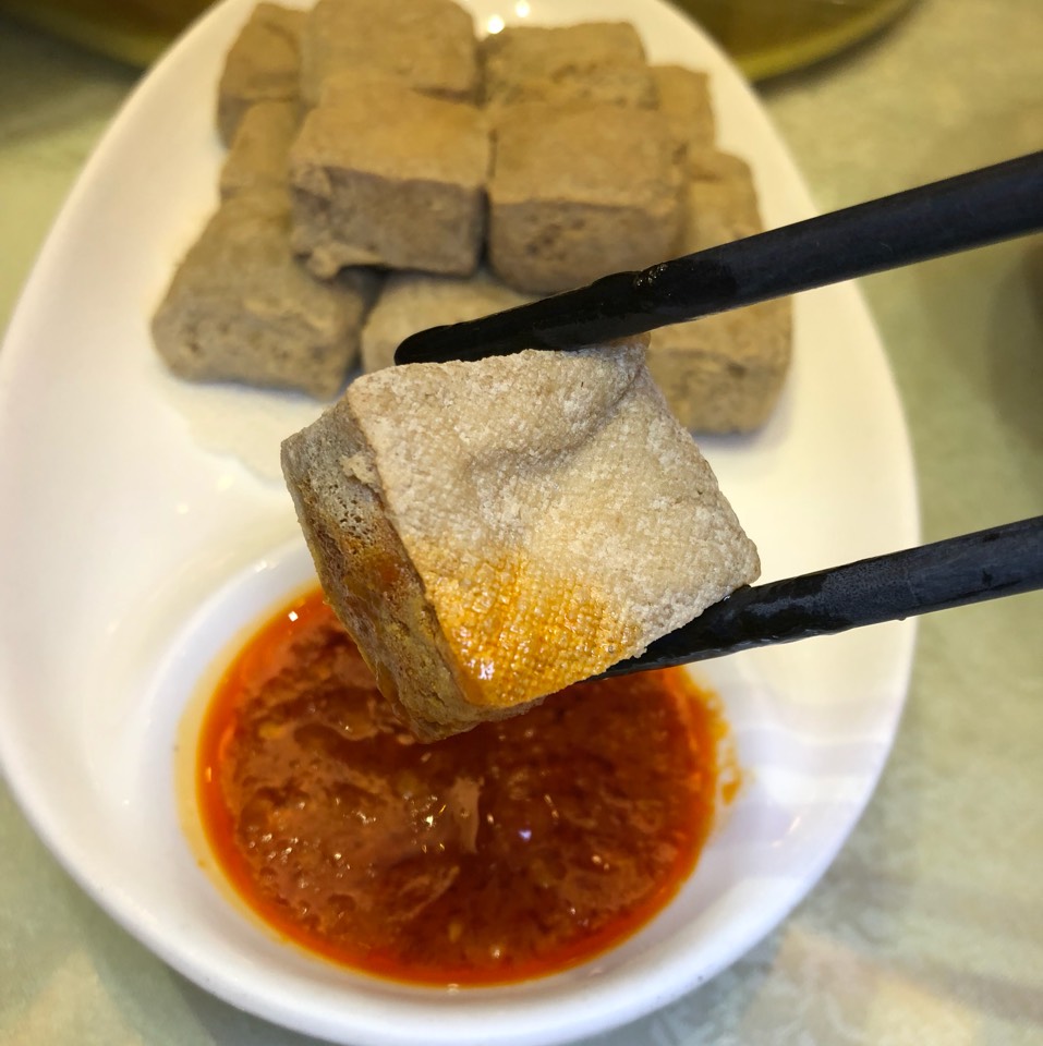 Smelly Tofu at Shun Feng Harbour on #foodmento http://foodmento.com/place/11448