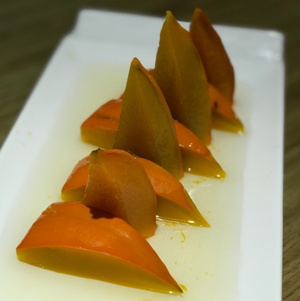 Pumpkin In Sugar Sauce at 宝燕壹号 Baoyan Restaurant on #foodmento http://foodmento.com/place/11458