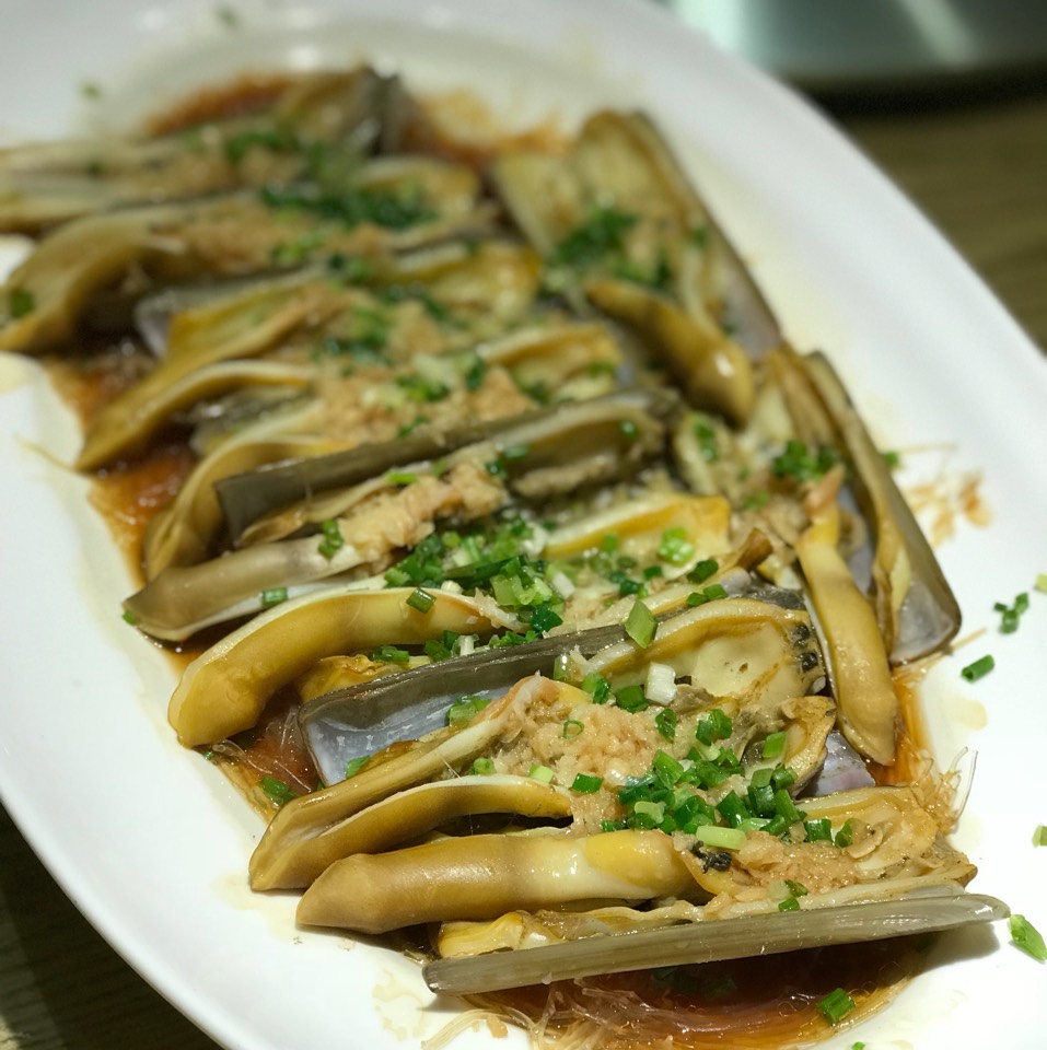 Razer Clams from 宝燕壹号 Baoyan Restaurant on #foodmento http://foodmento.com/dish/44146