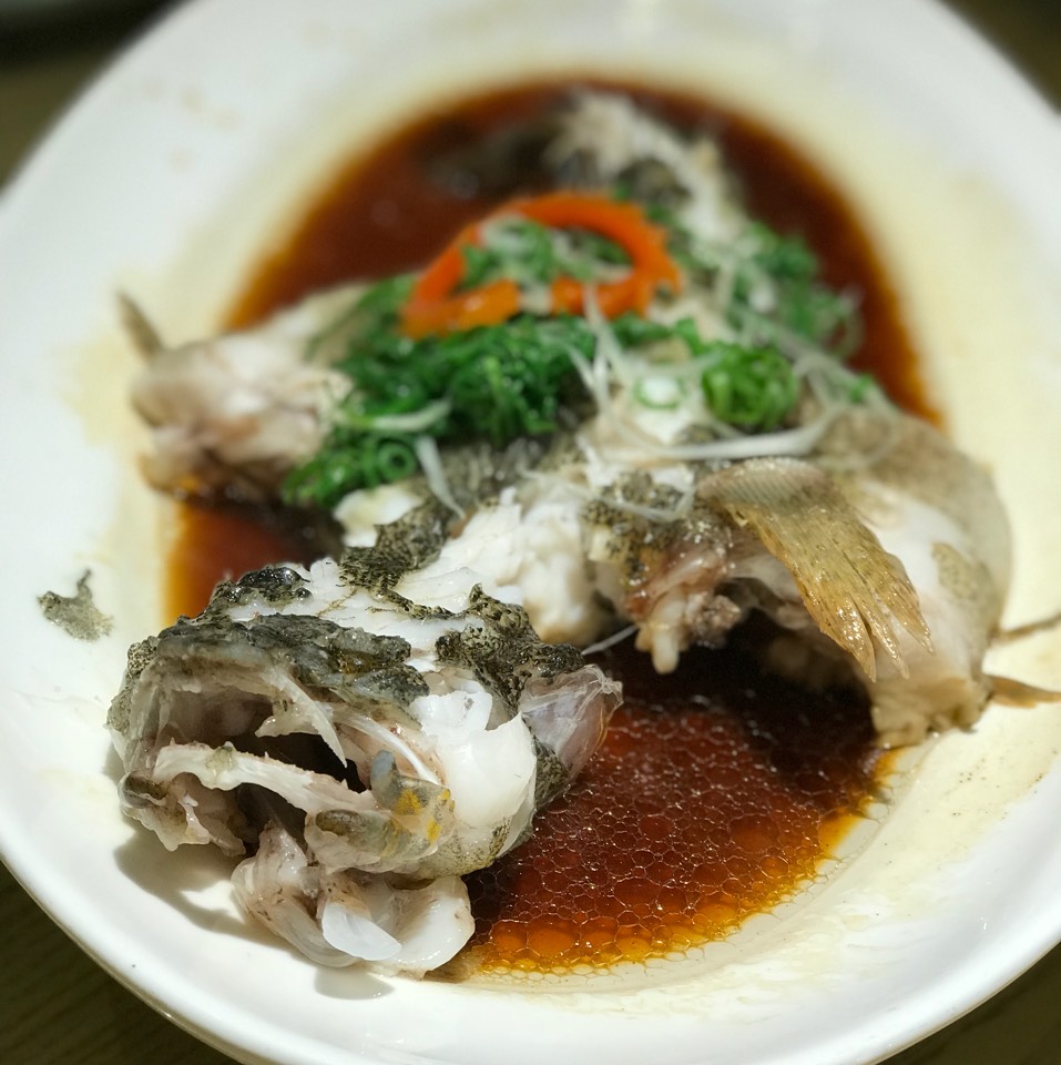 Steamed Fish from 宝燕壹号 Baoyan Restaurant on #foodmento http://foodmento.com/dish/44151