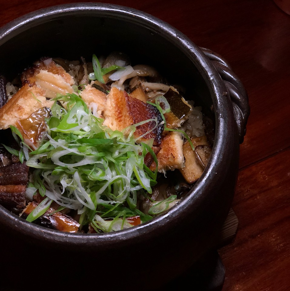 Ni-Anago Eel and Mushroom Claypot Rice (Kamadaki Rice) from Autre Kyo Ya (CLOSED) on #foodmento http://foodmento.com/dish/44350