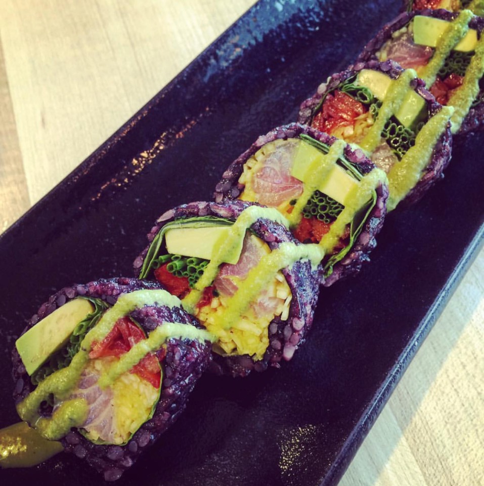 Yellowtail Basil Sushi Roll from Oita Sushi on #foodmento http://foodmento.com/dish/44436