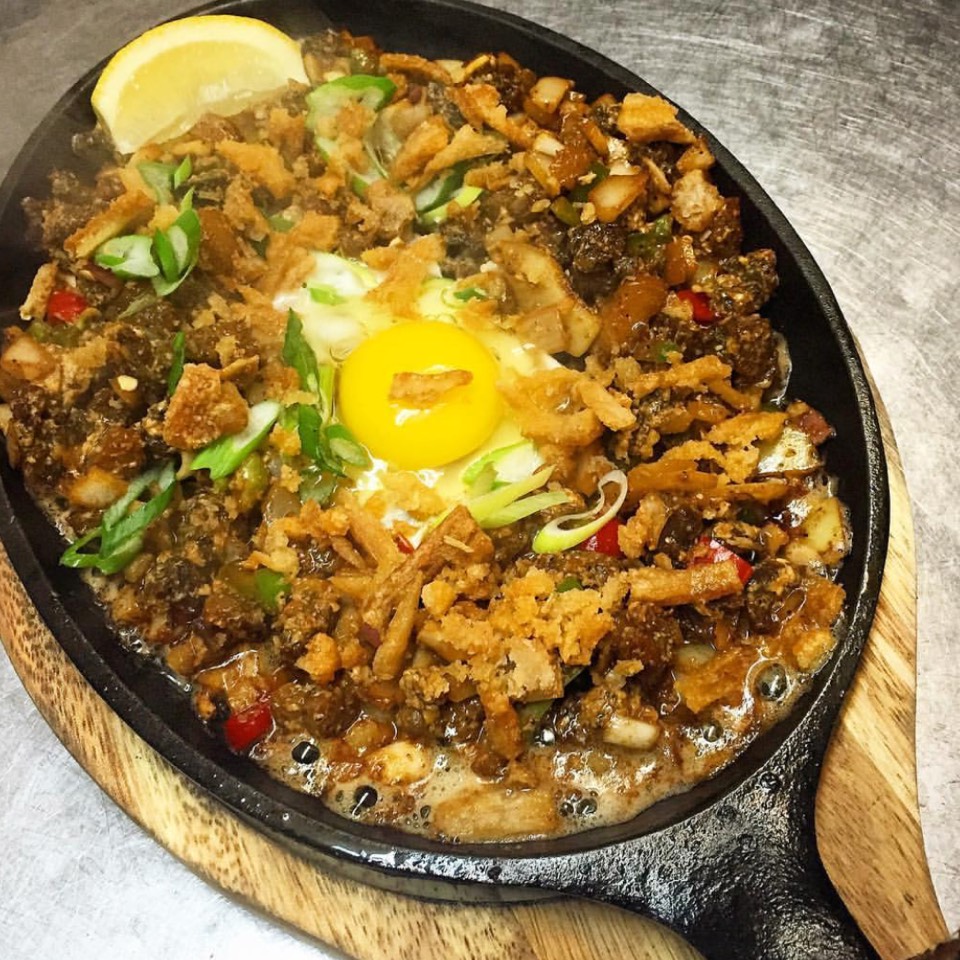 Sizzling Sisig from Ugly Kitchen on #foodmento http://foodmento.com/dish/44467