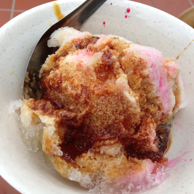 Ice Kacang from Jonker 88 (大寶小食) on #foodmento http://foodmento.com/dish/4889