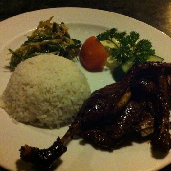 Tepi Sawah Grilled Duck from Bebek Tepi Sawah Restaurant & Villas on #foodmento http://foodmento.com/dish/313