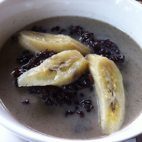 Black Rice Porridge from Bebek Tepi Sawah Restaurant & Villas on #foodmento http://foodmento.com/dish/314