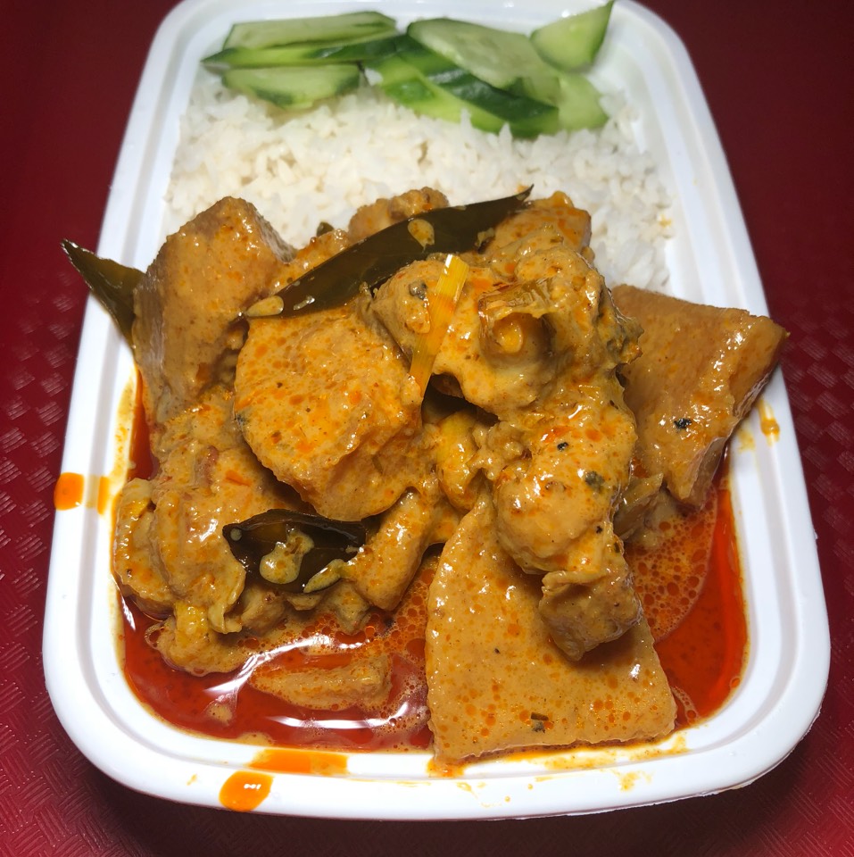 Curry Chicken Rice from Let's Makan! (CLOSED) on #foodmento http://foodmento.com/dish/45770