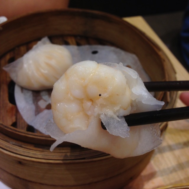 Prawn Dumplings from Tim Ho Wan 添好運 on #foodmento http://foodmento.com/dish/4595