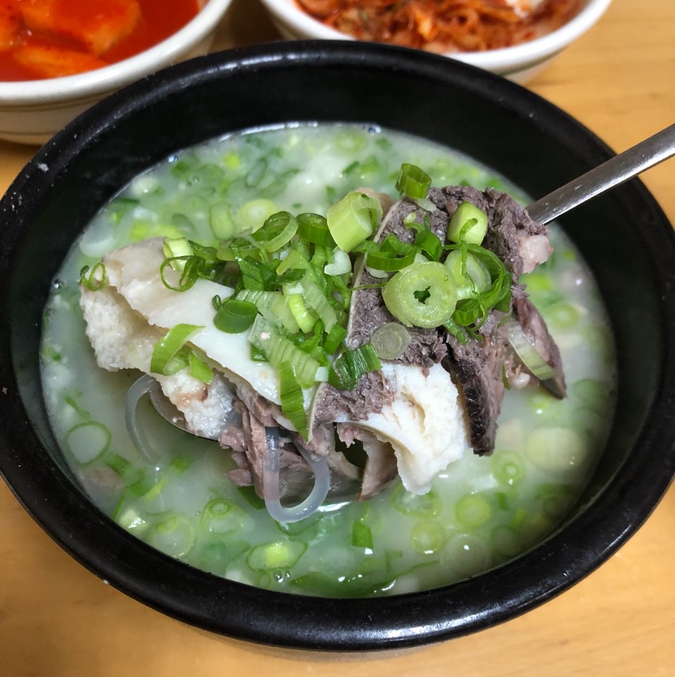 Seolleongtang Seokum (Mixed) at Han Bat Sul Lung Tang on #foodmento http://foodmento.com/place/12037