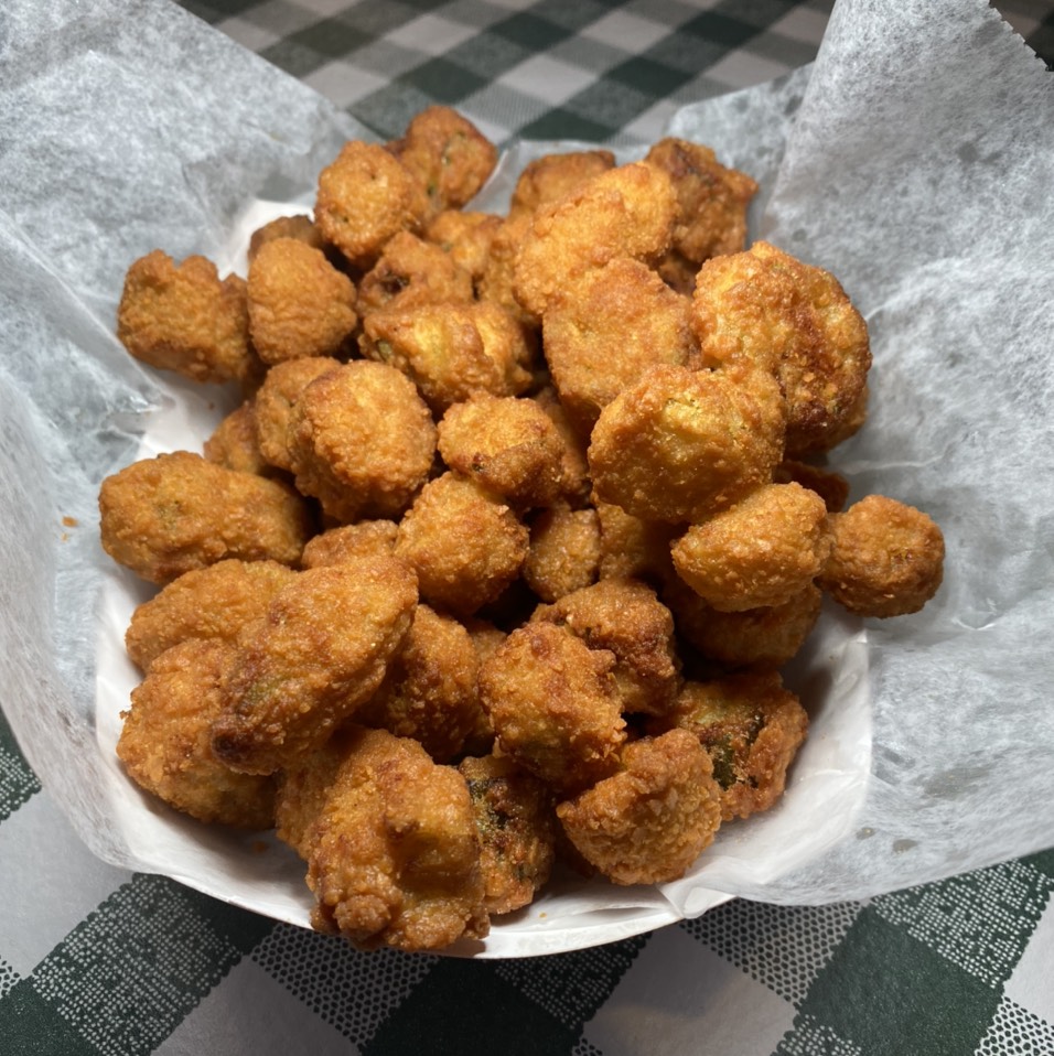 Fried Okra at Gus's World Famous Fried Chicken on #foodmento http://foodmento.com/place/12045