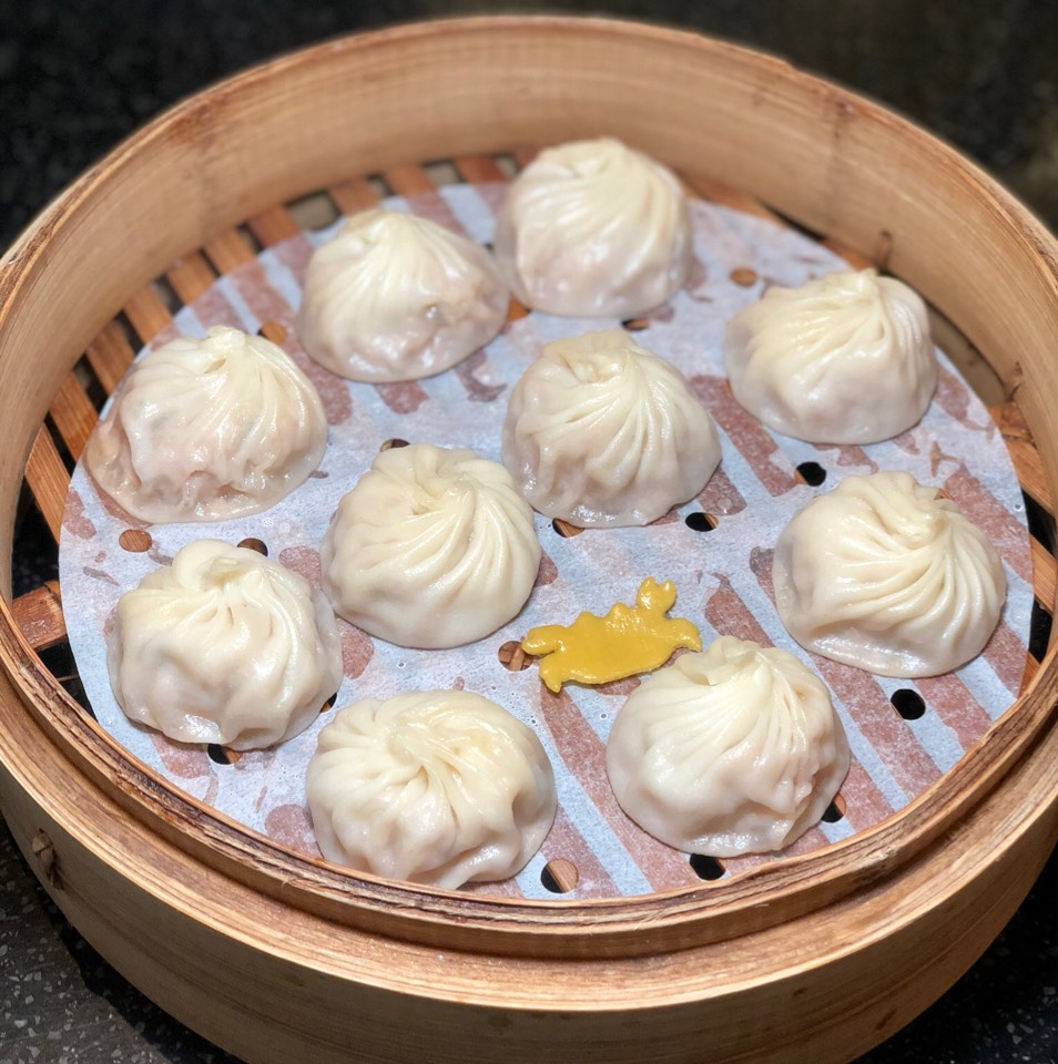 Crab & Kurobuta Pork Soup Dumplings (XLB) at Din Tai Fung on #foodmento http://foodmento.com/place/12057