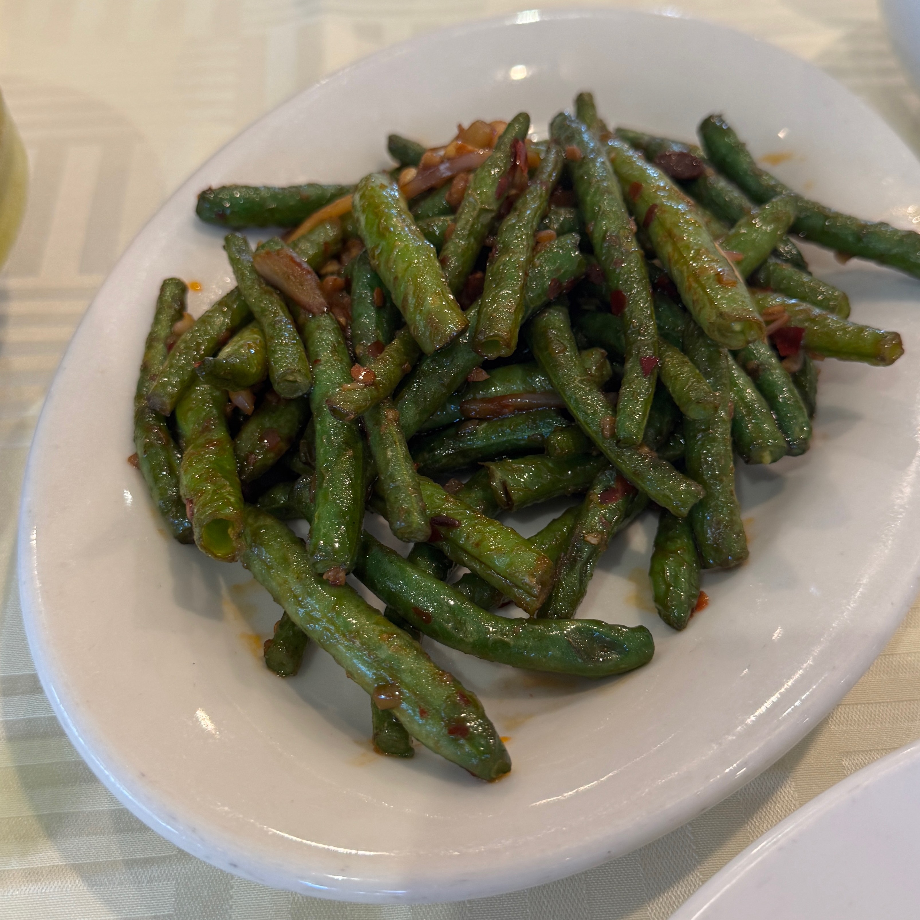 String Bean With Minced Meat $11 at Sea Harbour Seafood Restaurant on #foodmento http://foodmento.com/place/12063