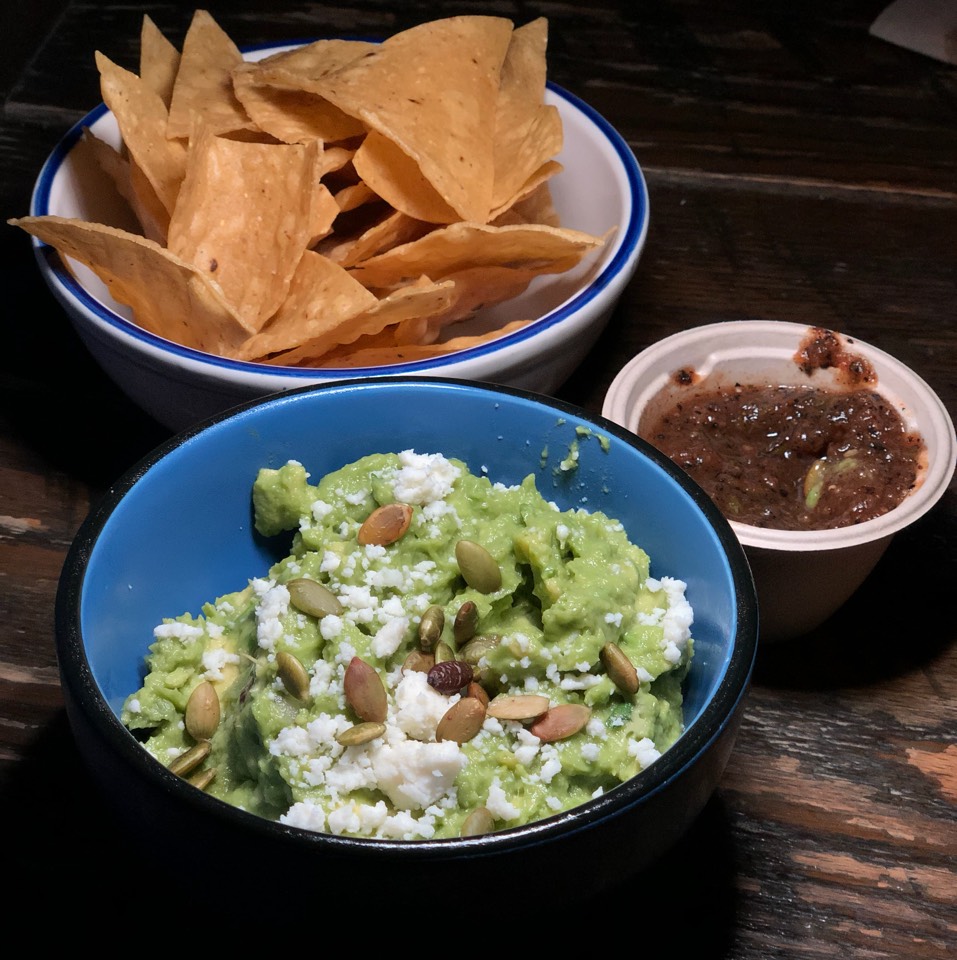 Guacamole With Chips & Salsa at Salazar on #foodmento http://foodmento.com/place/12088