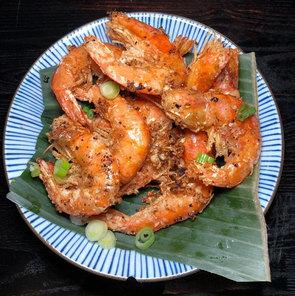 Goong Tod Kratiem Prik Thai (Garlic Shrimp) from Chao Krung on #foodmento http://foodmento.com/dish/46857
