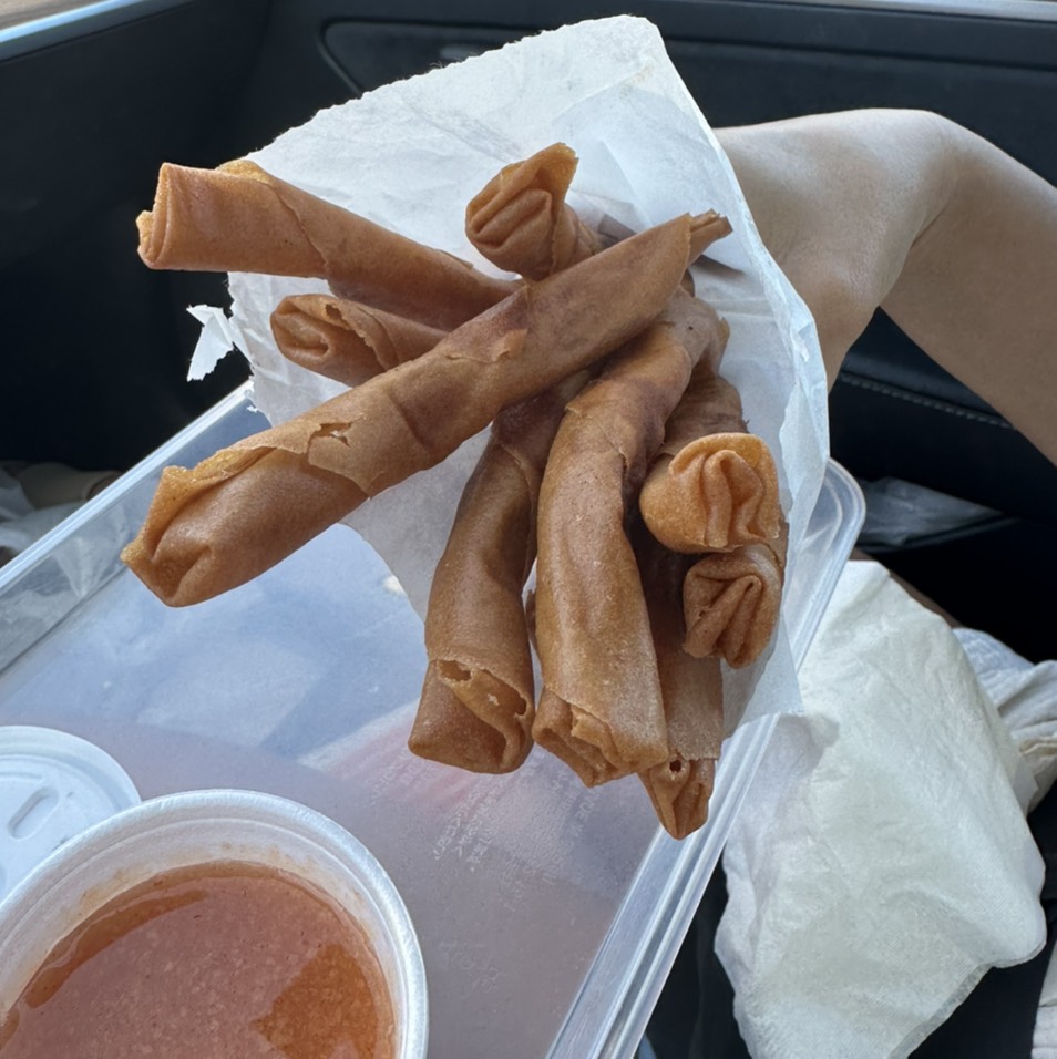 Cha Ram Tom (Fried Shrimp Rolls) $0.65 Each from Nem Nuong Khanh Hoa on #foodmento http://foodmento.com/dish/47160