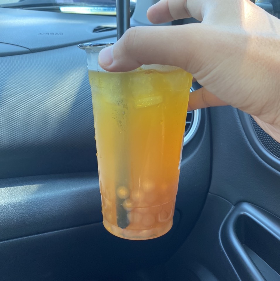Passion Fruit Green Tea at Ding Tea (CLOSED) on #foodmento http://foodmento.com/place/12257
