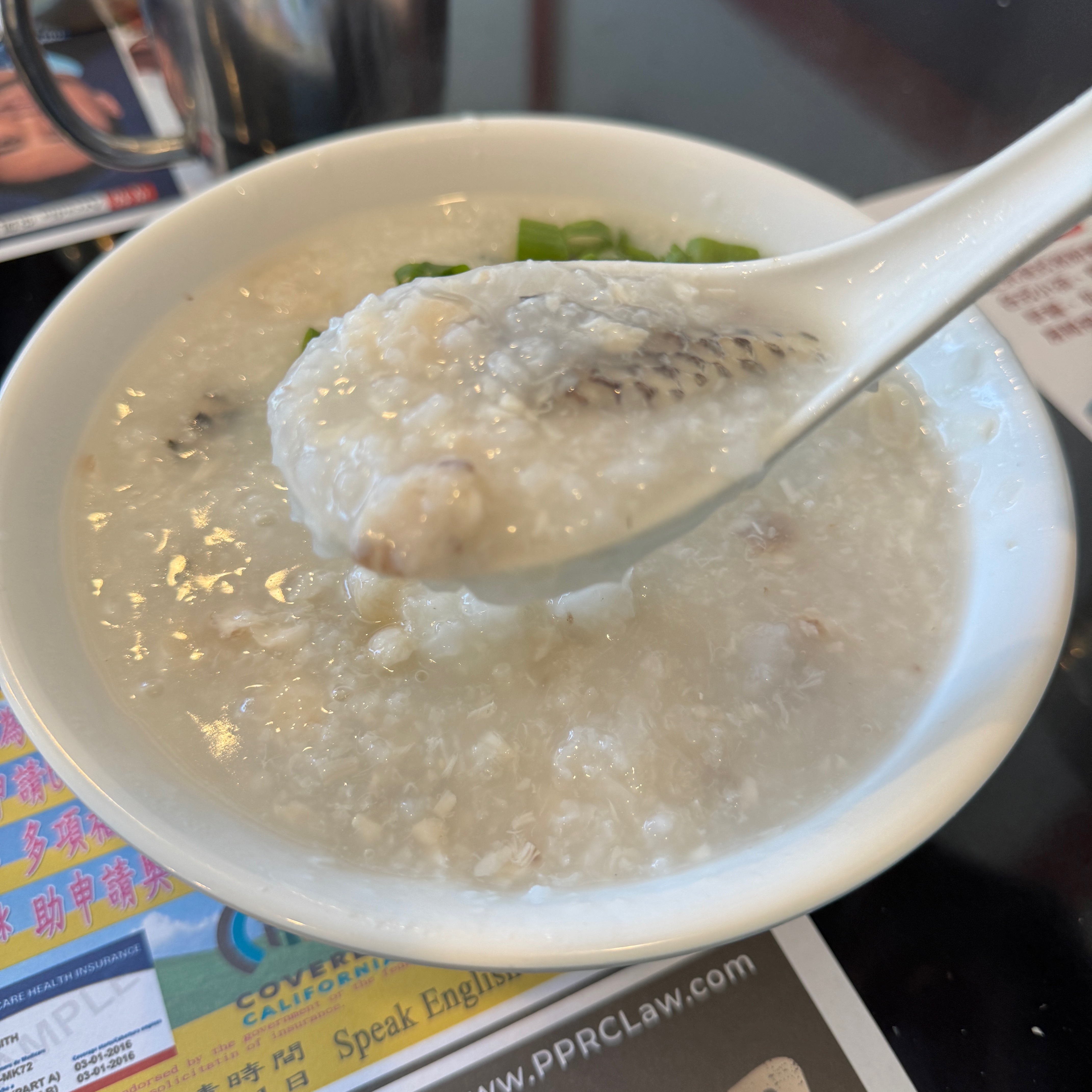 Fresh Fish Porridge with Peanuts from Ho Kee Cafe on #foodmento http://foodmento.com/dish/53573