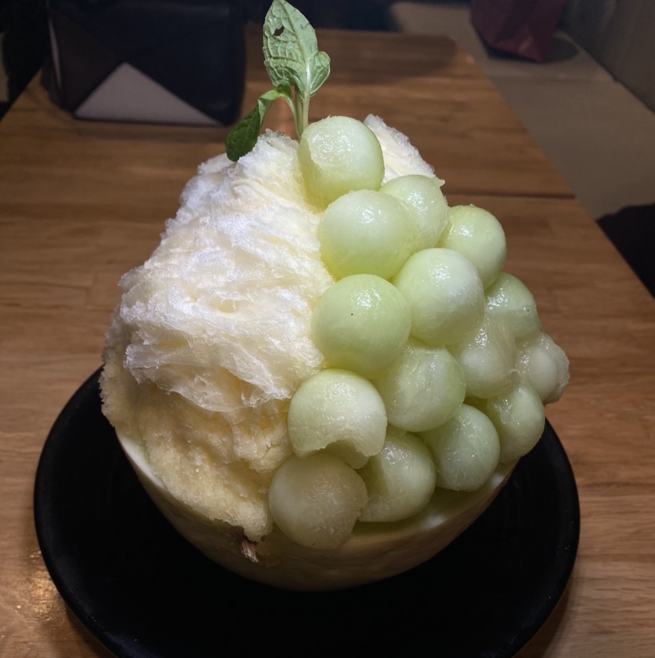 Mango Melon Shaved Ice at Oakobing on #foodmento http://foodmento.com/place/12336