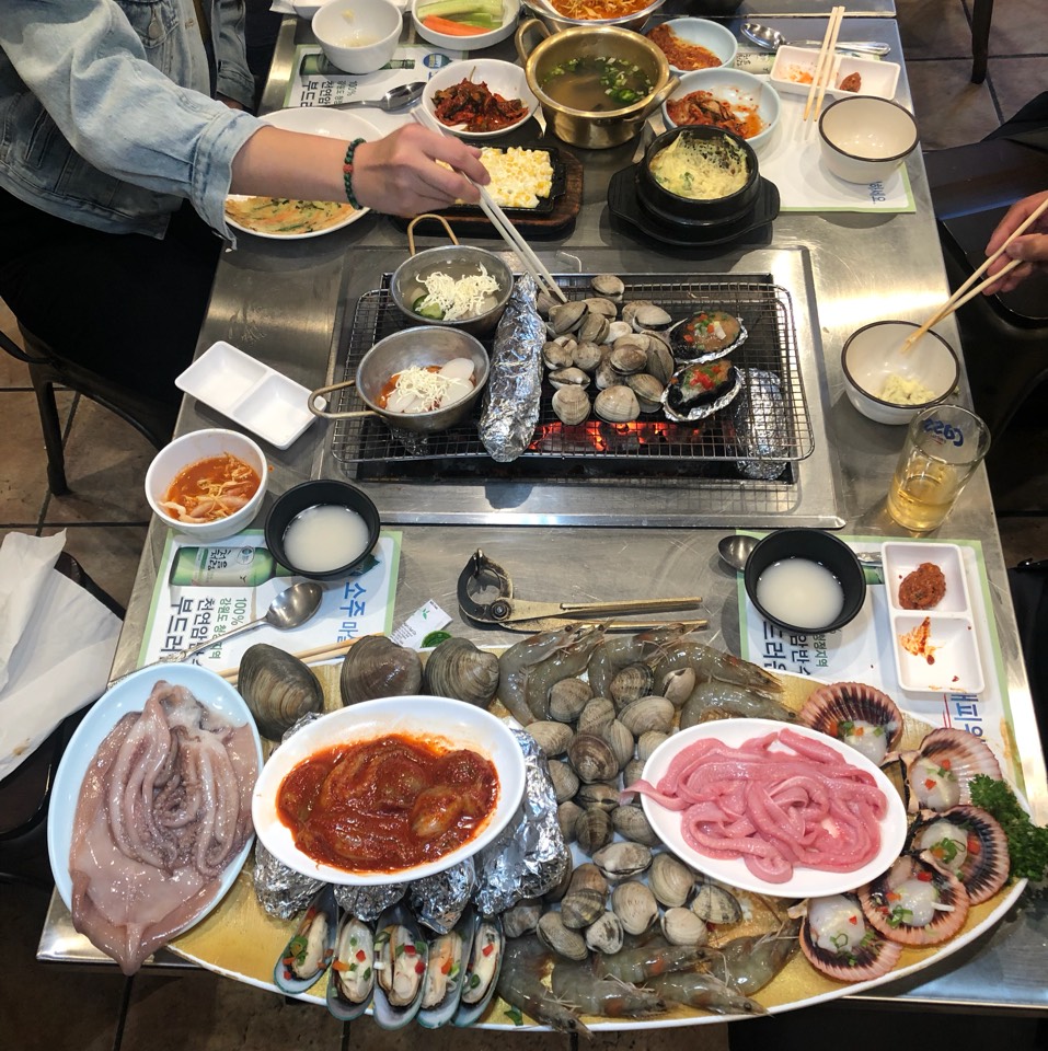 Grilled Seafood Combo C at Jae Bu Do (제부도) (Jae Bu Do) on #foodmento http://foodmento.com/place/12372