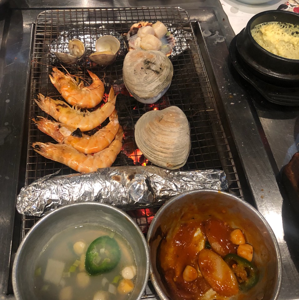 Grilled Seafood Combo A at Jae Bu Do (제부도) (Jae Bu Do) on #foodmento http://foodmento.com/place/12372